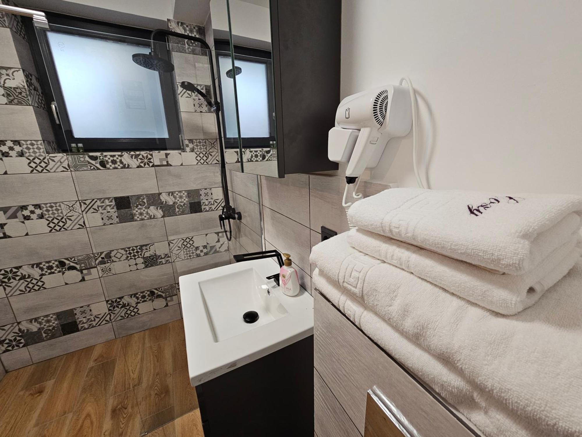 Deluxe Cozy Studios On Central M Eminescu Street #Târgu-Mureş Zewnętrze zdjęcie